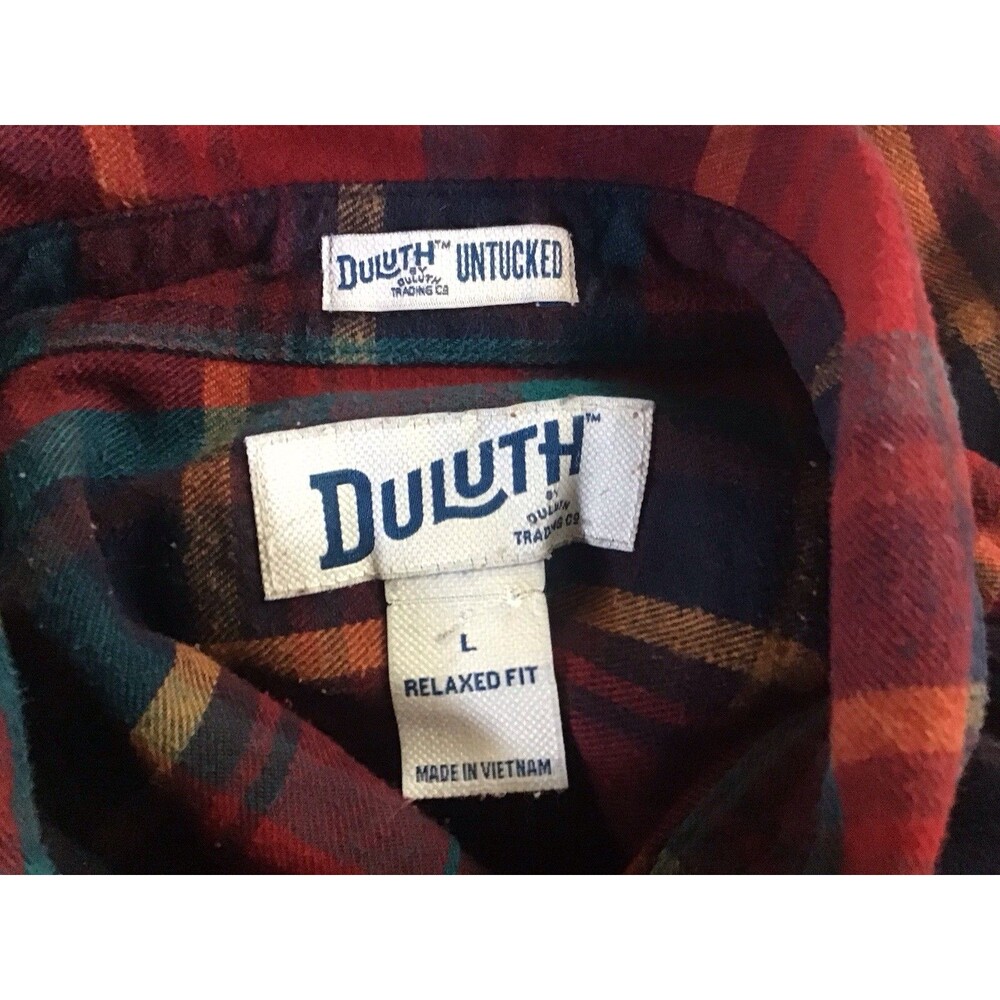 Duluth Trading Red Plaid Flannel Shirt Size L Button Down Collar Pockets - Picture 7 of 10